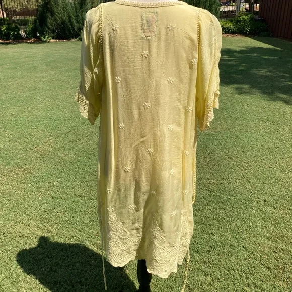 Johnny Was Embroidered Tunic - Picture 5 of 12